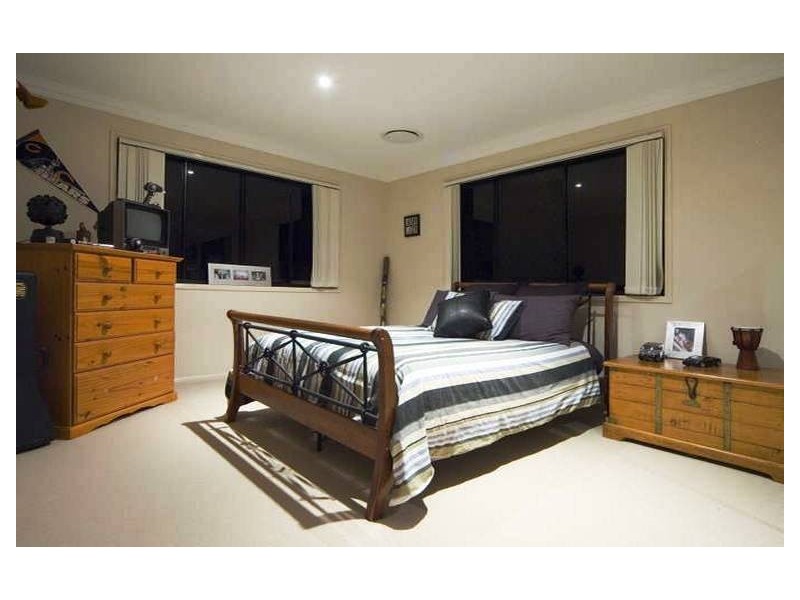 24 PORTLAND PARADE, Redland Bay QLD 4165