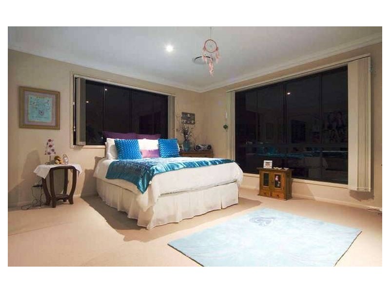 24 PORTLAND PARADE, Redland Bay QLD 4165