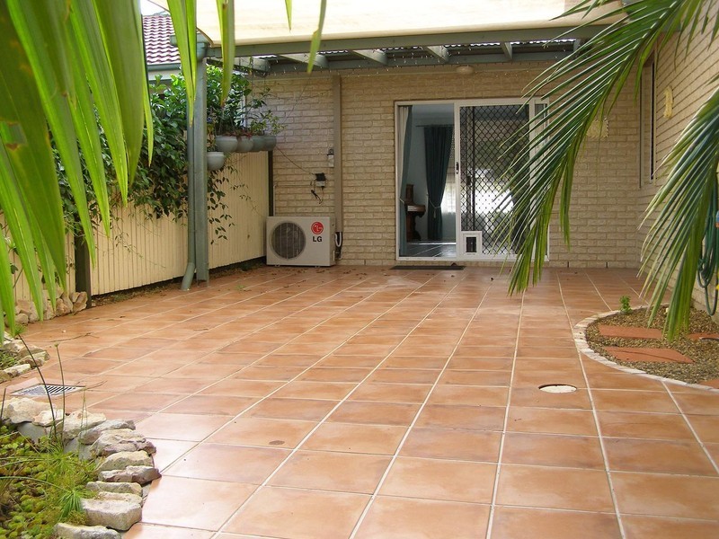 1-2 Wilson Street, Victoria Point QLD 4165