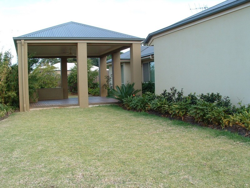 5 Syracuse Street, Redland Bay QLD 4165