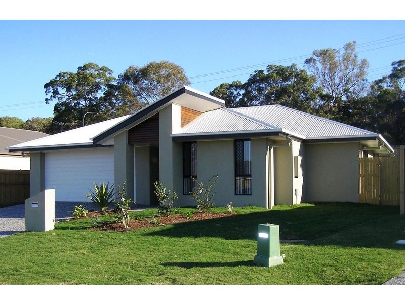 10 Mervyn Crescent, Redland Bay QLD 4165