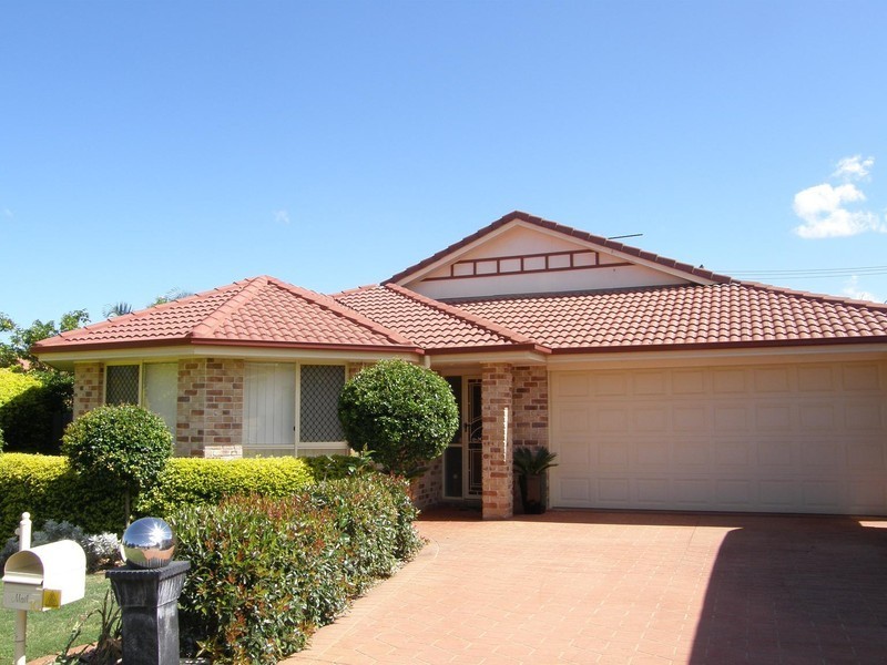 10 Attenborough Circuit, Redland Bay QLD 4165