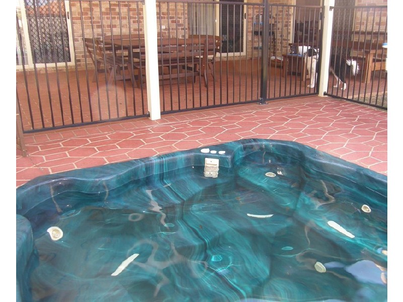 10 Attenborough Circuit, Redland Bay QLD 4165