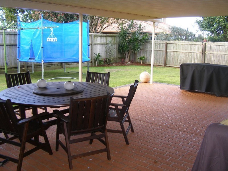 9 Lanyard Place, Redland Bay QLD 4165