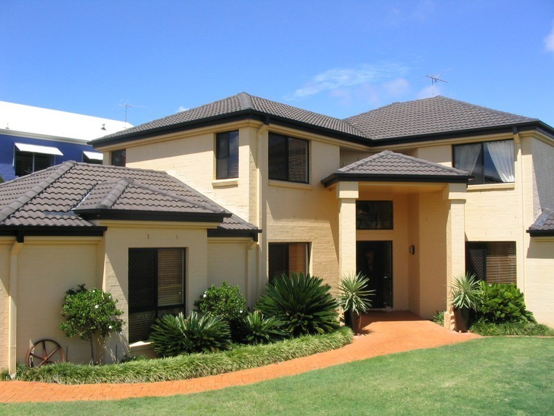 2 The Rampart, Redland Bay QLD 4165