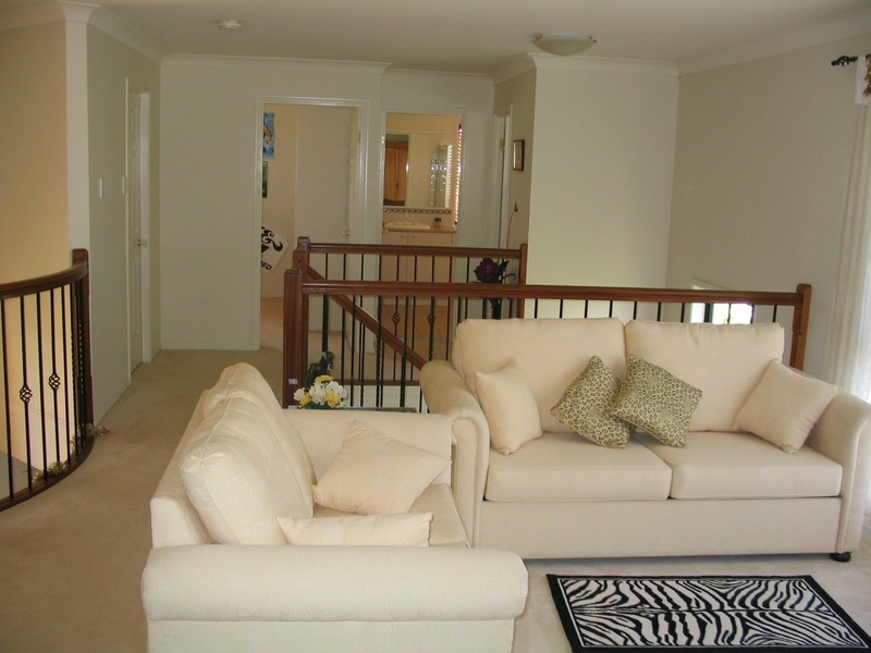 2 The Rampart, Redland Bay QLD 4165