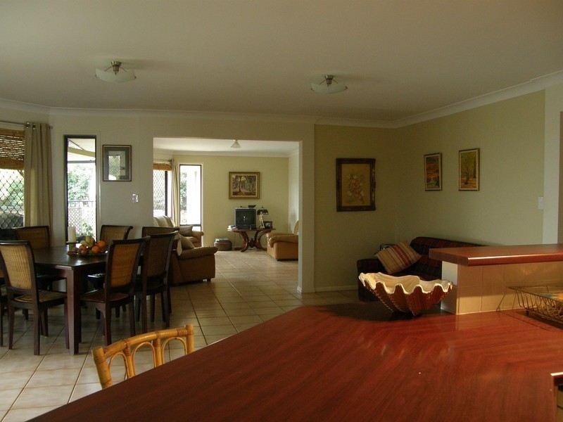 40 Bedarra Street, Redland Bay QLD 4165