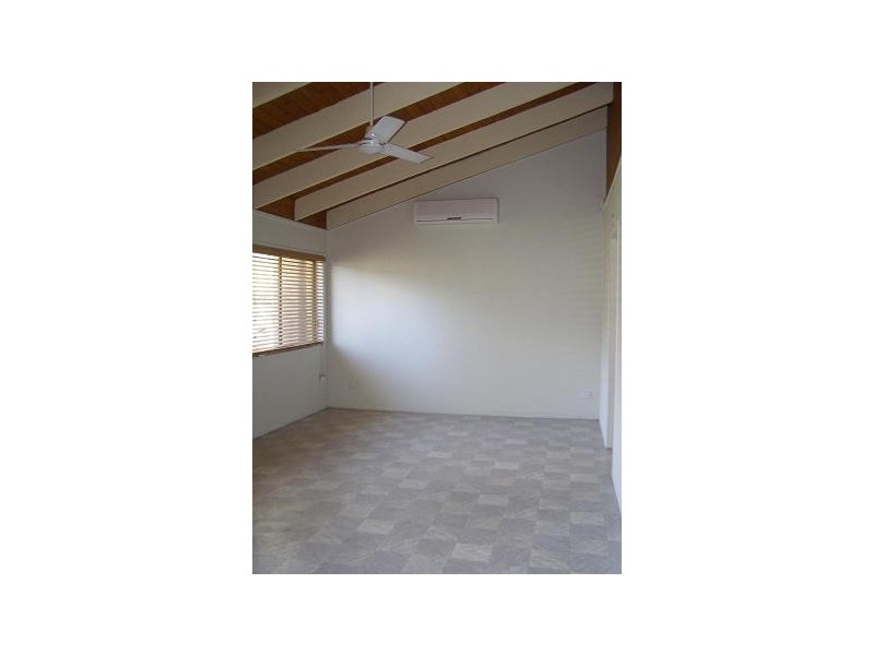 6 Waratah Avenue, Victoria Point QLD 4165