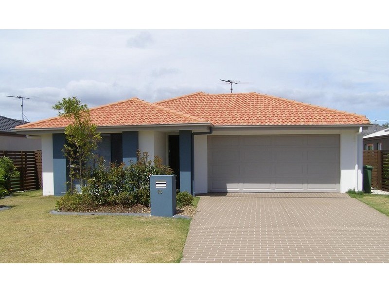 65 Azure Avenue, Redland Bay QLD 4165