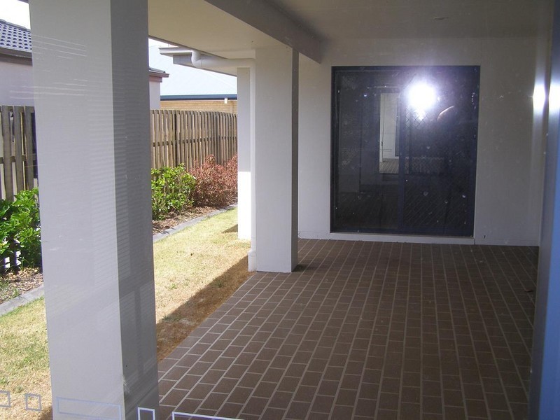 65 Azure Avenue, Redland Bay QLD 4165