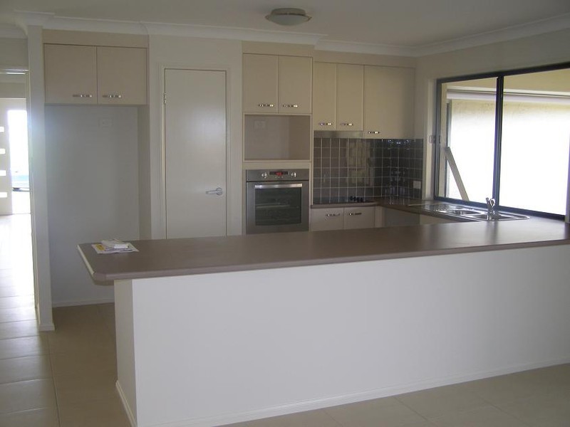 10  Pentecost Place, Redland Bay QLD 4165