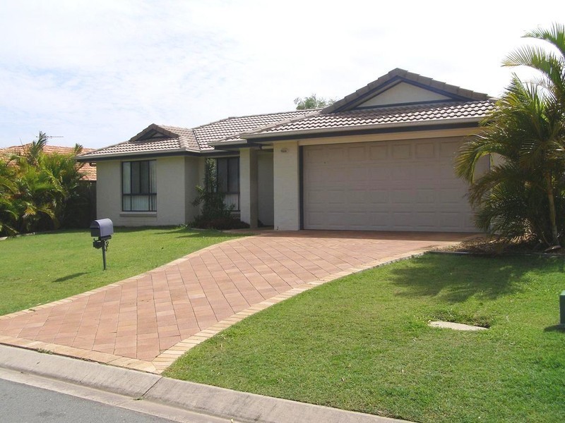 9 Sandy Drive, Victoria Point QLD 4165