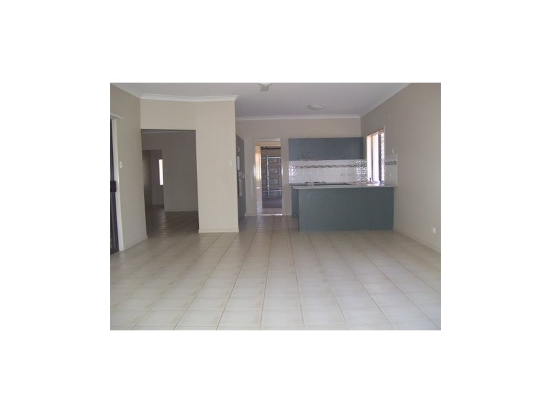 27 Seabrae Drive, Redland Bay QLD 4165