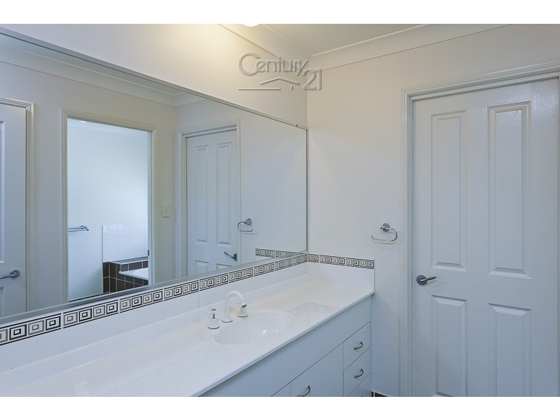 12 Caswell Crescent, Redland Bay QLD 4165