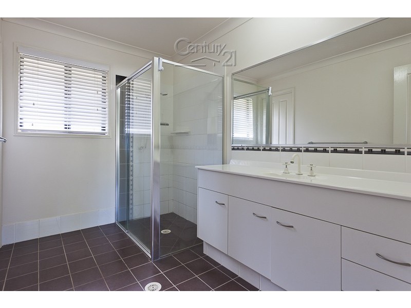12 Caswell Crescent, Redland Bay QLD 4165