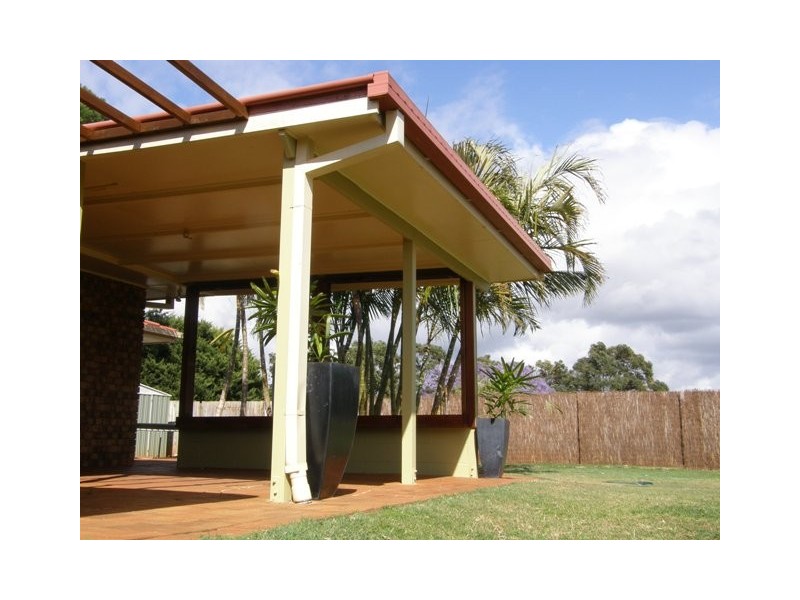 7 Gleneagles Court, Redland Bay QLD 4165