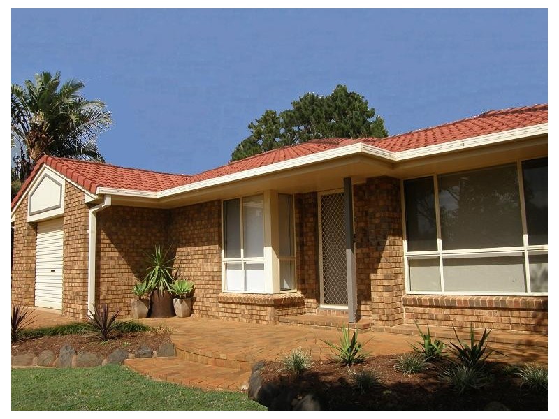 7 Gleneagles Court, Redland Bay QLD 4165