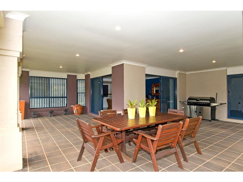 5 Keto Place, Redland Bay QLD 4165