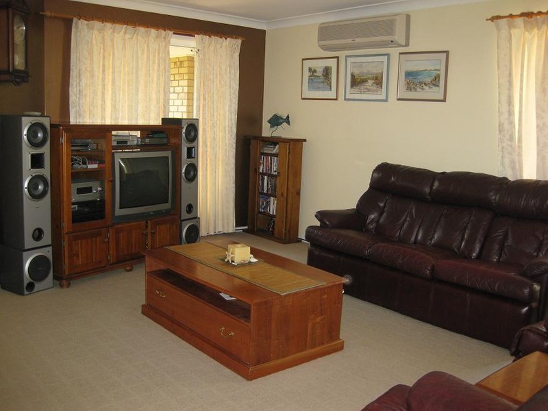 20 Oak Street, Victoria Point QLD 4165