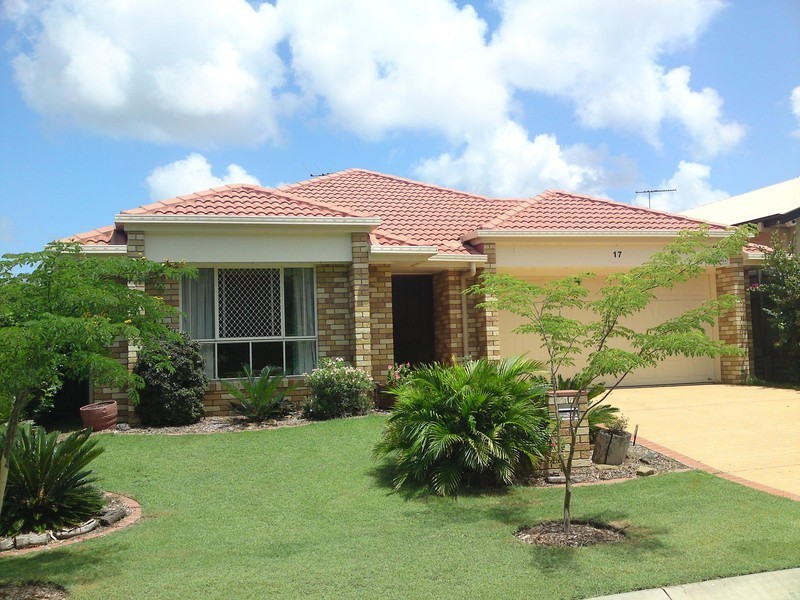 17 Mcconachy Drive, Victoria Point QLD 4165