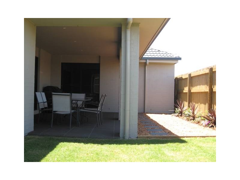 20 Pentecost Place, Redland Bay QLD 4165