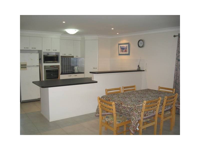 20 Pentecost Place, Redland Bay QLD 4165
