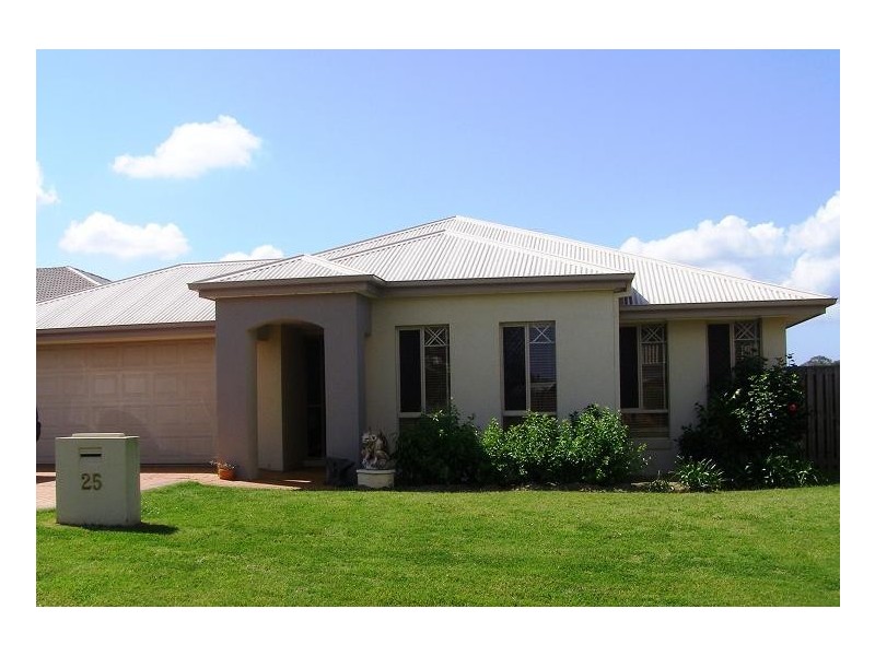 25 Kimbolton Drive, Redland Bay QLD 4165