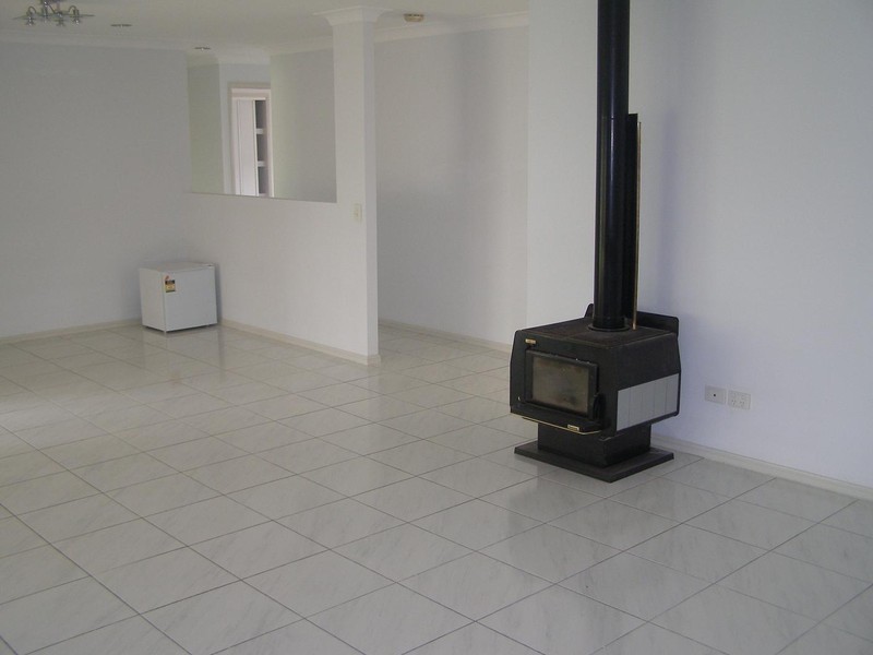 18 Jordana Crt, Victoria Point QLD 4165