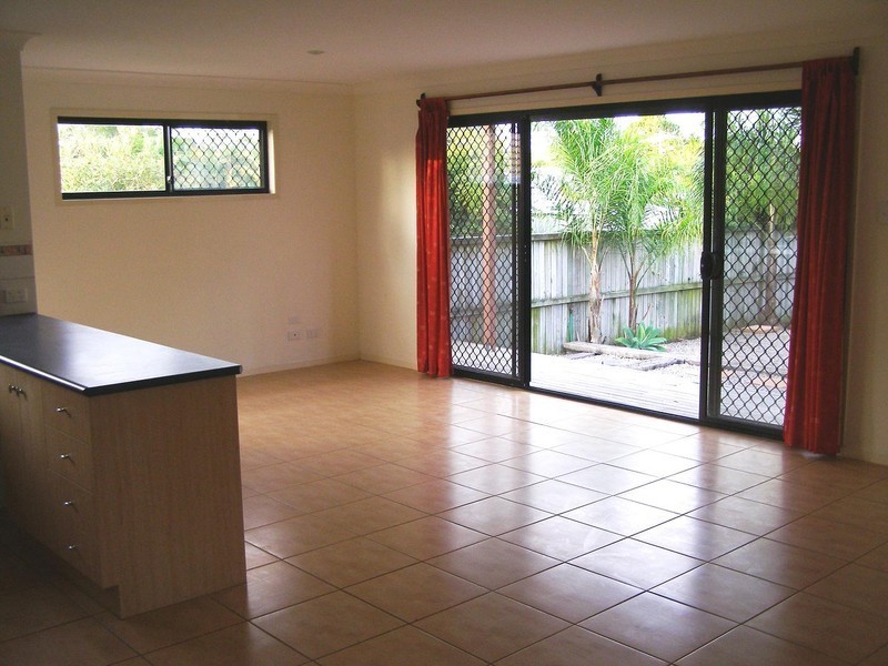 1 Micheal Street, Redland Bay QLD 4165