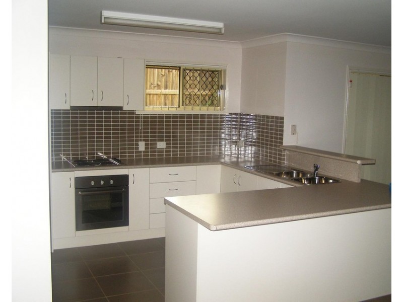31 Sunningdale Drive, Redland Bay QLD 4165
