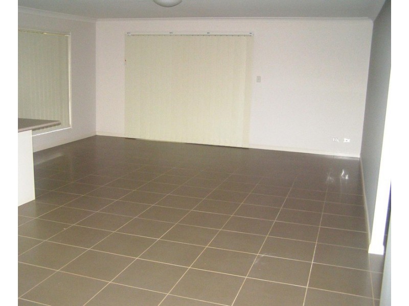31 Sunningdale Drive, Redland Bay QLD 4165