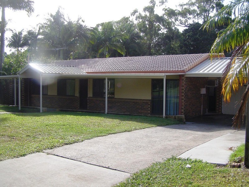 42 Sycamore Parade, Victoria Point QLD 4165