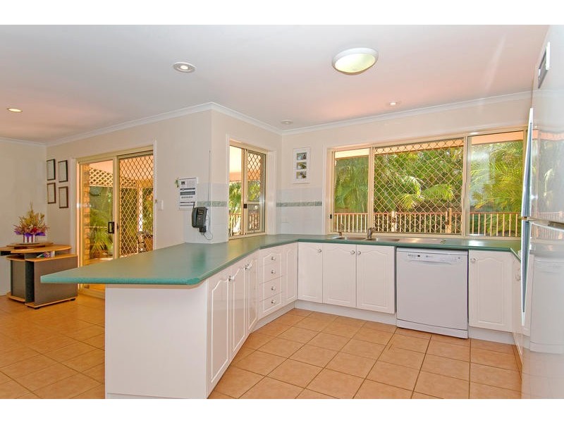 20 Cliftonville Place, Redland Bay QLD 4165