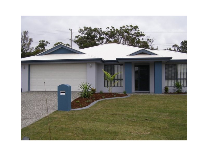 12 Mervyn Crescent, Redland Bay QLD 4165