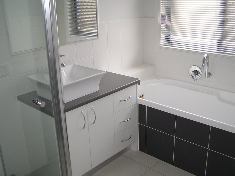 12 Mervyn Crescent, Redland Bay QLD 4165