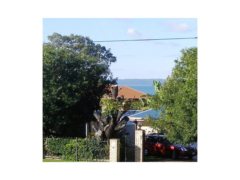 89 Broadwater Terrace, Redland Bay QLD 4165