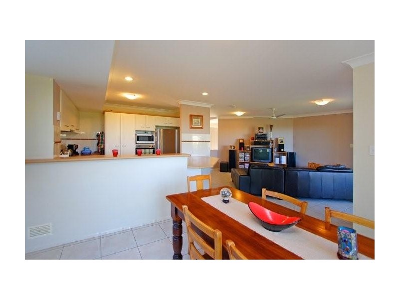 11 Brampton, Redland Bay QLD 4165