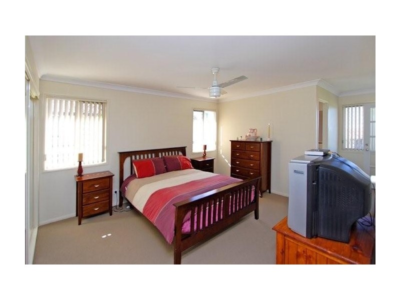 11 Brampton, Redland Bay QLD 4165