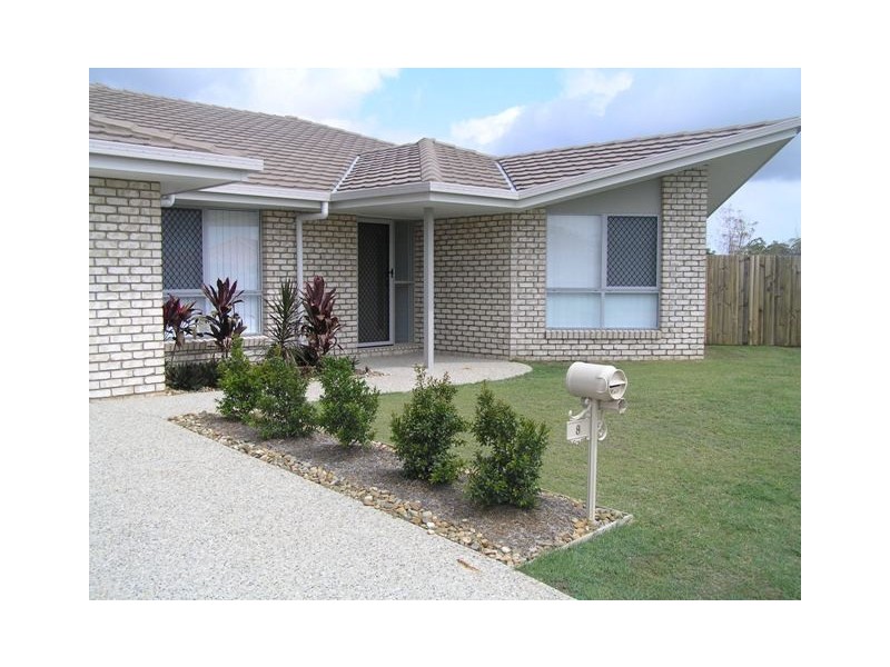 8 Anchor Place, Redland Bay QLD 4165