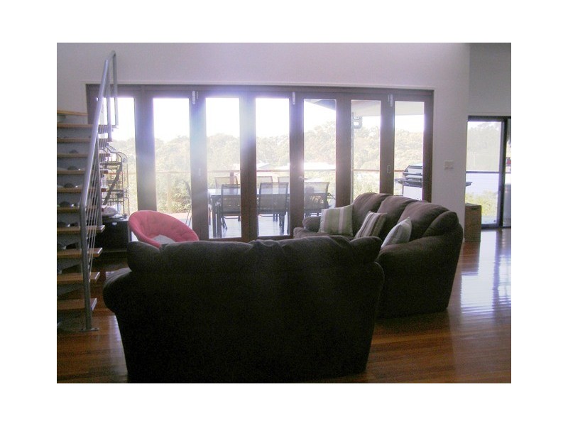 5 Larkspur Street, Redland Bay QLD 4165