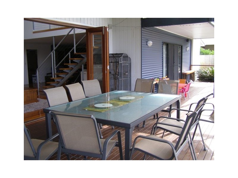 5 Larkspur Street, Redland Bay QLD 4165