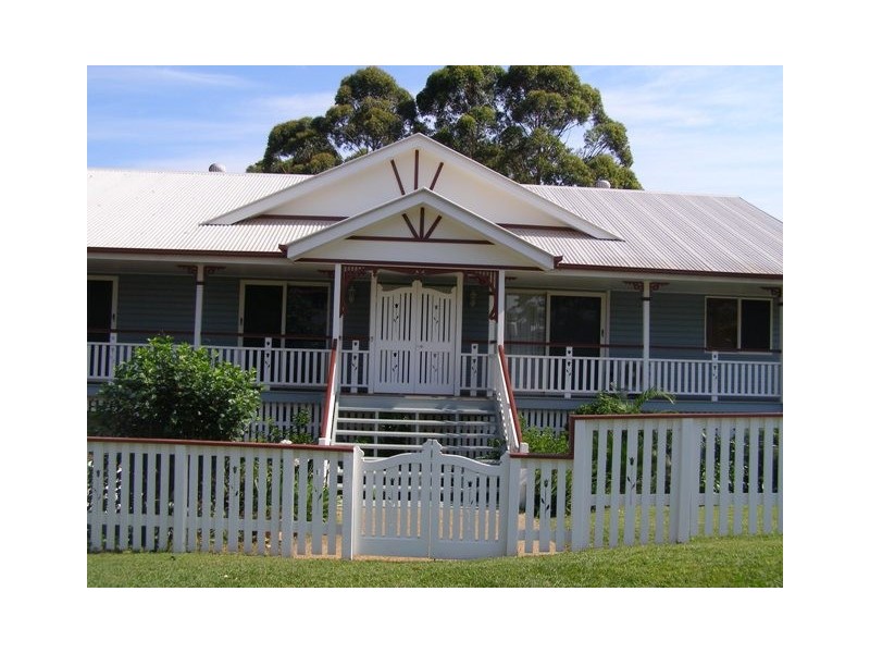1 Salisbury, Redland Bay QLD 4165