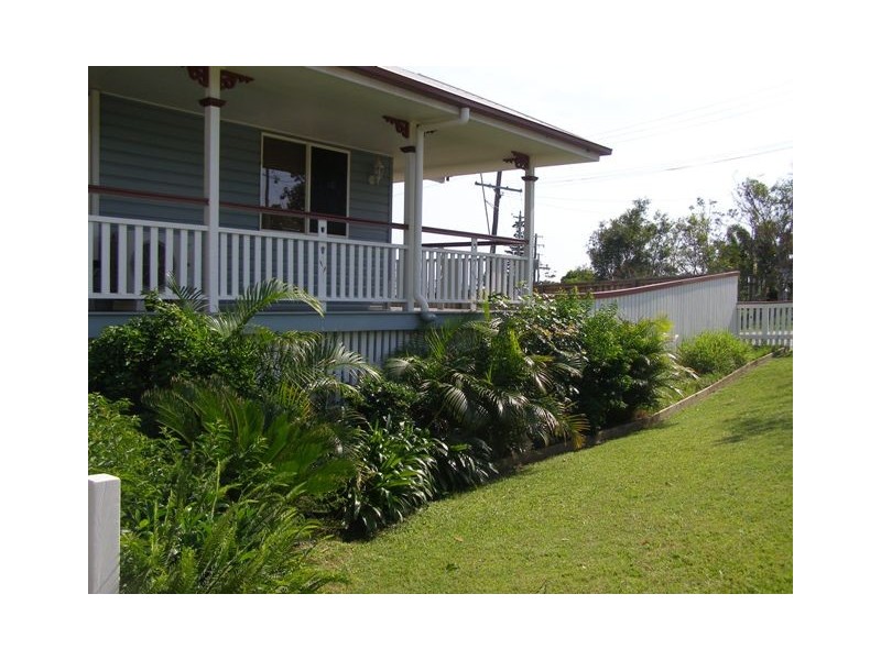 1 Salisbury, Redland Bay QLD 4165
