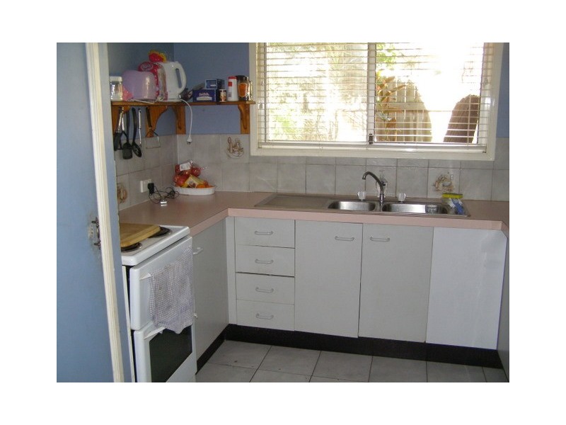 15 Mark Street, Redland Bay QLD 4165