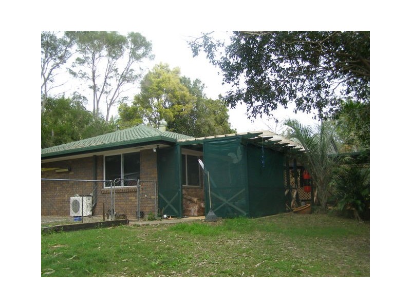 15 Mark Street, Redland Bay QLD 4165