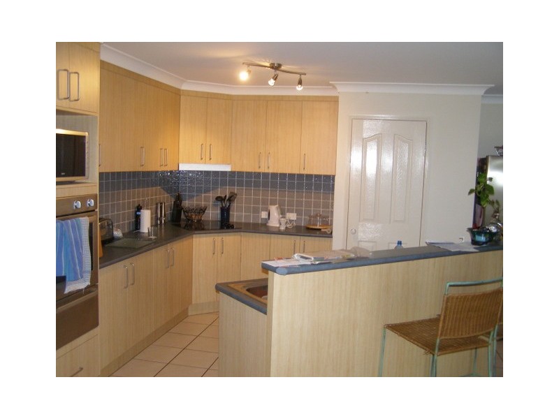 17 Snipe Street, Redland Bay QLD 4165