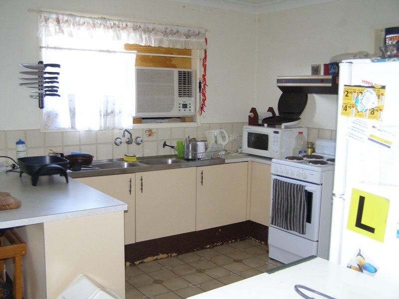 206 Cane Street, Redland Bay QLD 4165