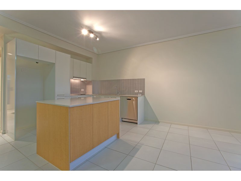 11/62 Island Street, Cleveland QLD 4163