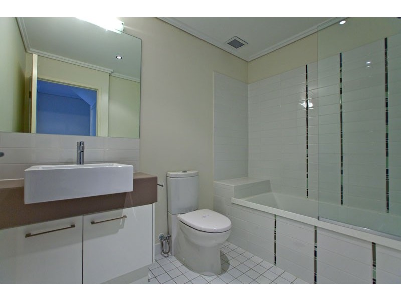 11/62 Island Street, Cleveland QLD 4163