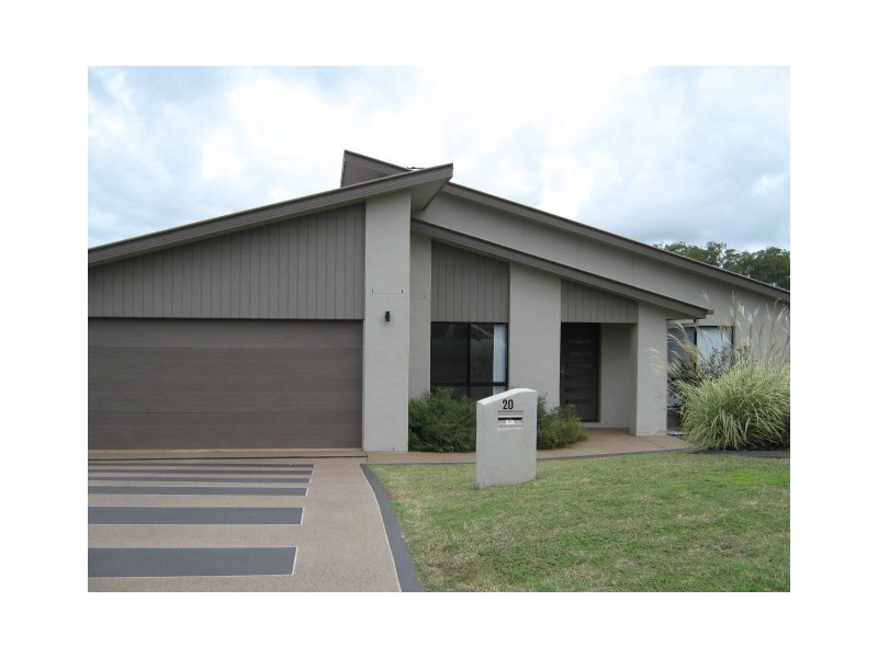 20 Cole Street, Redland Bay QLD 4165